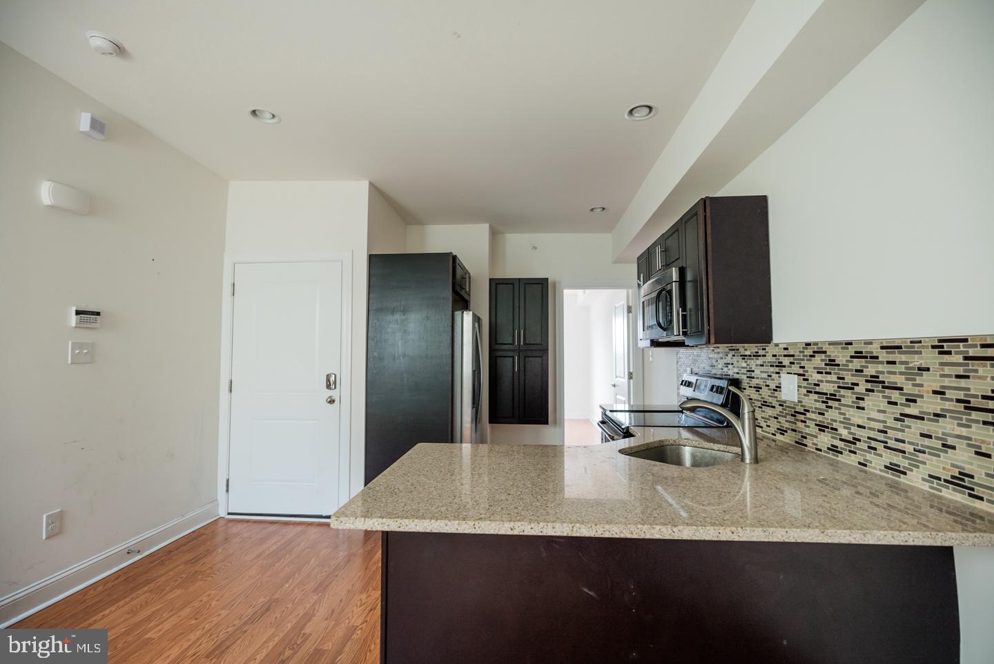 3432 Wallace St #c Property Photo 3