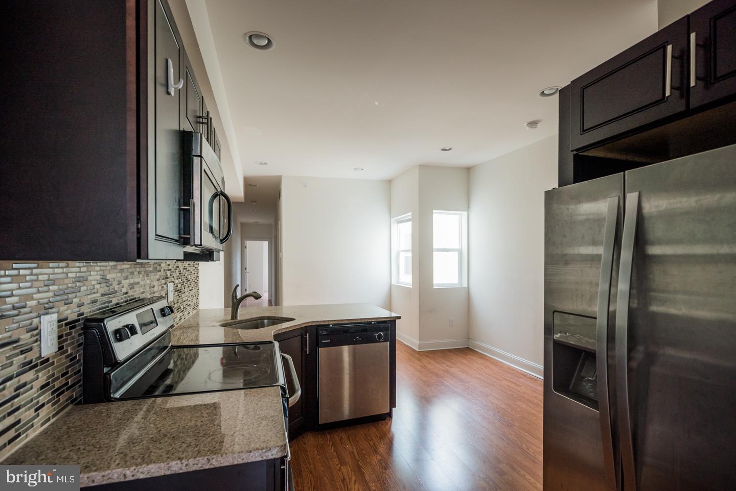 3432 Wallace St #c Property Photo 4