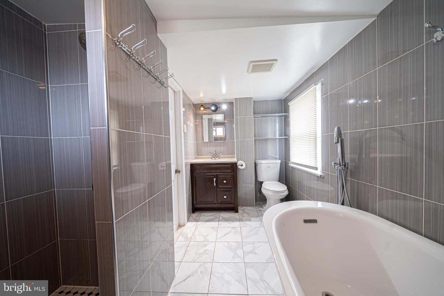 3141 Fordham Rd Property Photo 8