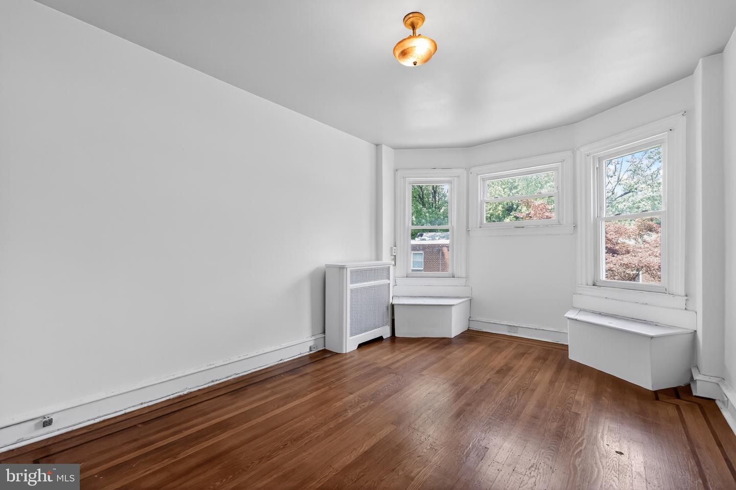 7042 Greene St Property Photo 22