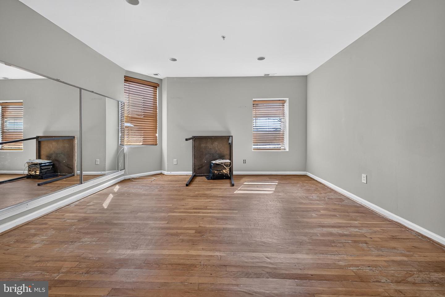 2144 N 18th St #2 Property Photo 3