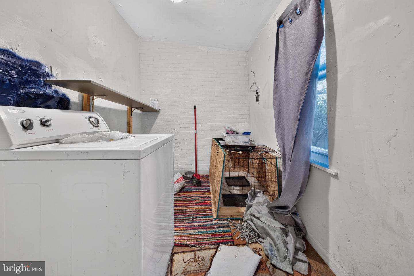 7279 Saybrook Ave Property Photo 8