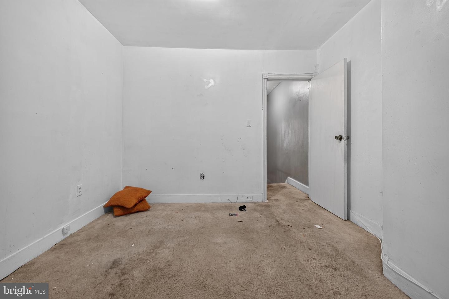 7279 Saybrook Ave Property Photo 18