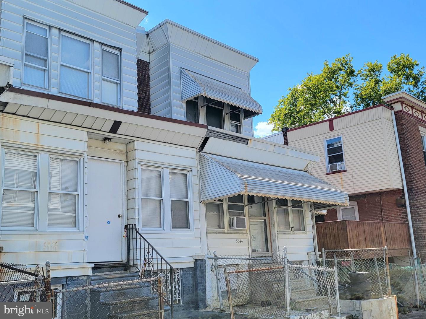 5544 Malcolm St Property Photo 1