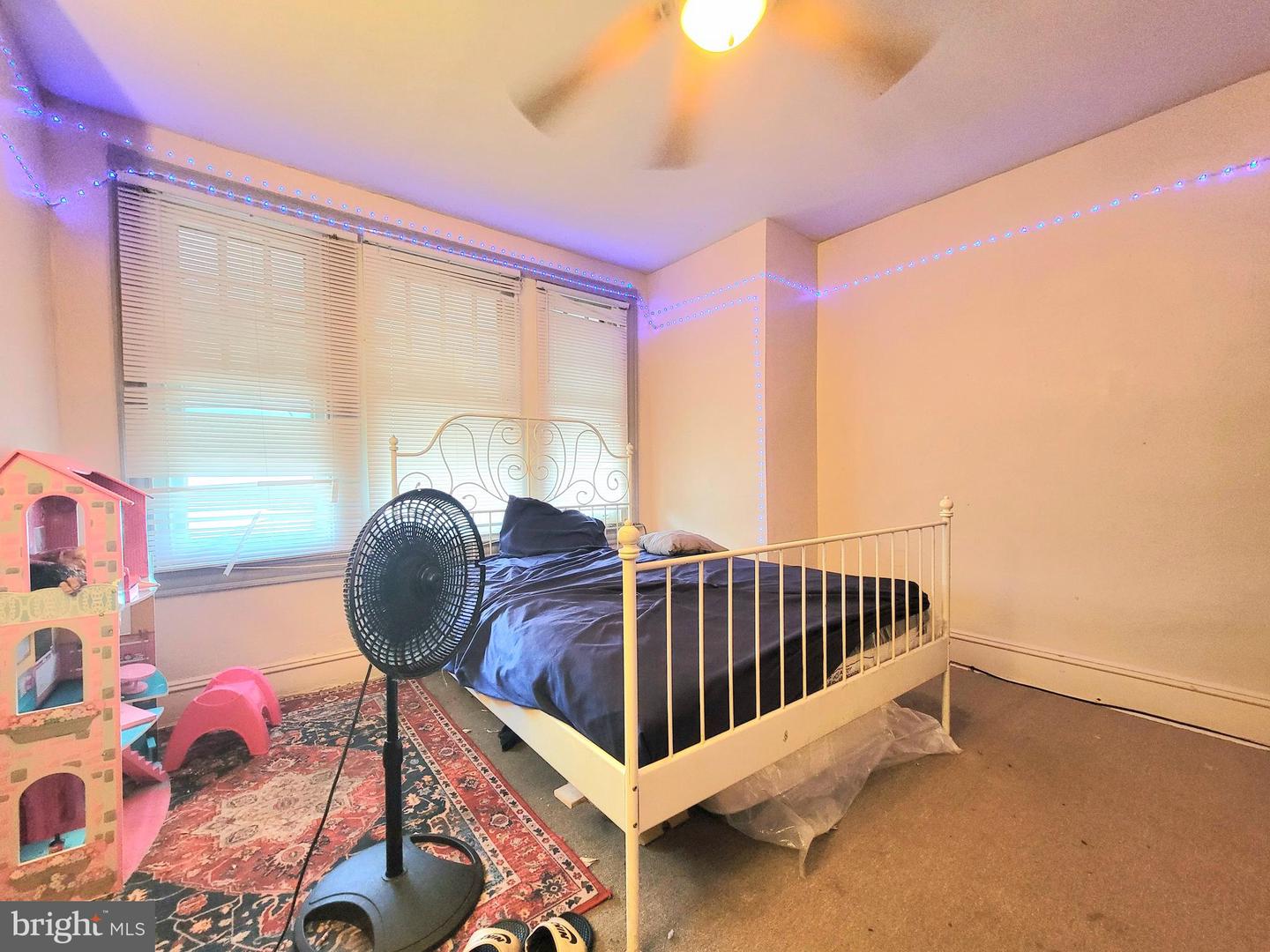 5544 Malcolm St Property Photo 17