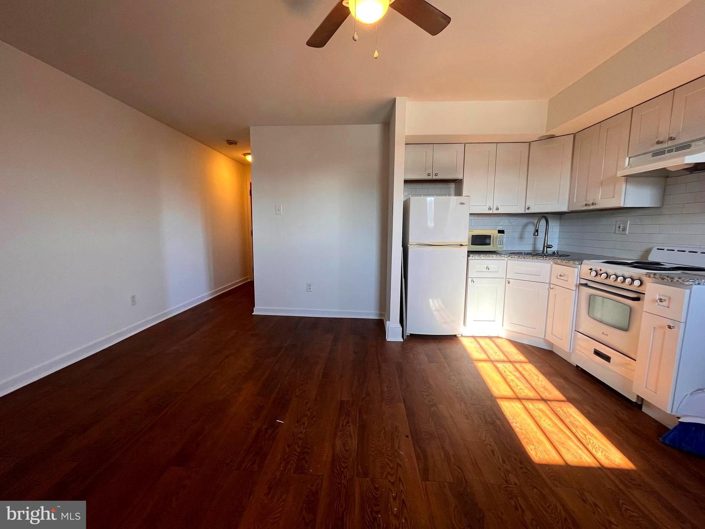 1100 Federal St #3r Property Photo 8