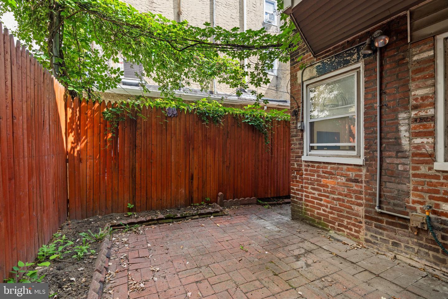 2433 Aspen St Property Photo 17