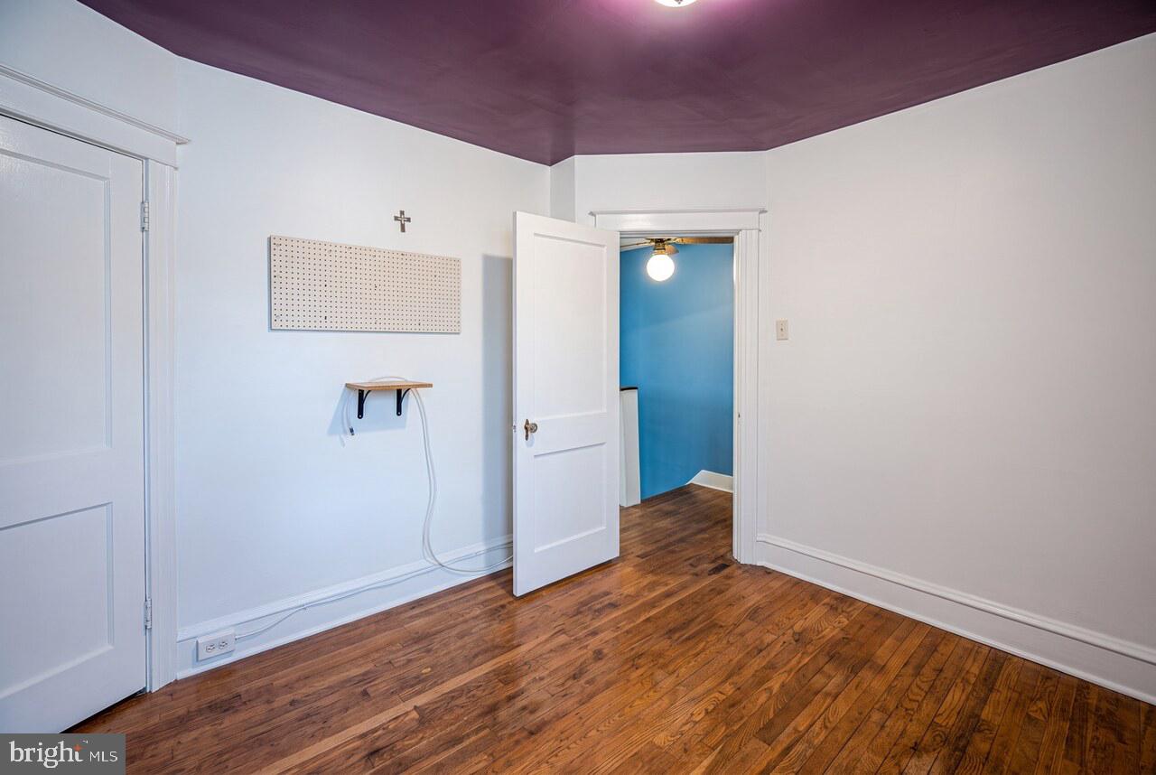 5747 Dunlap St Property Photo 10