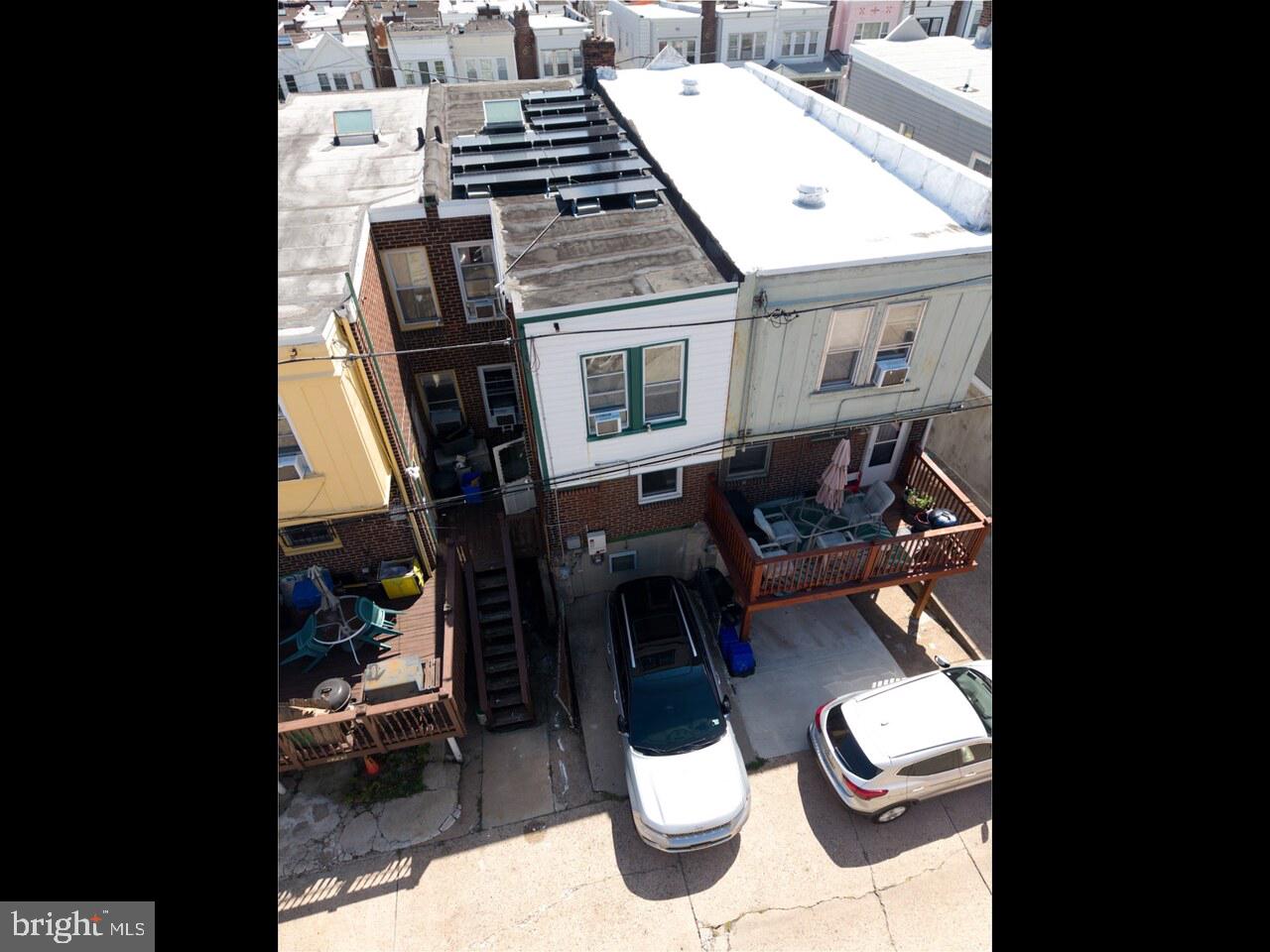 5747 Dunlap St Property Photo 18