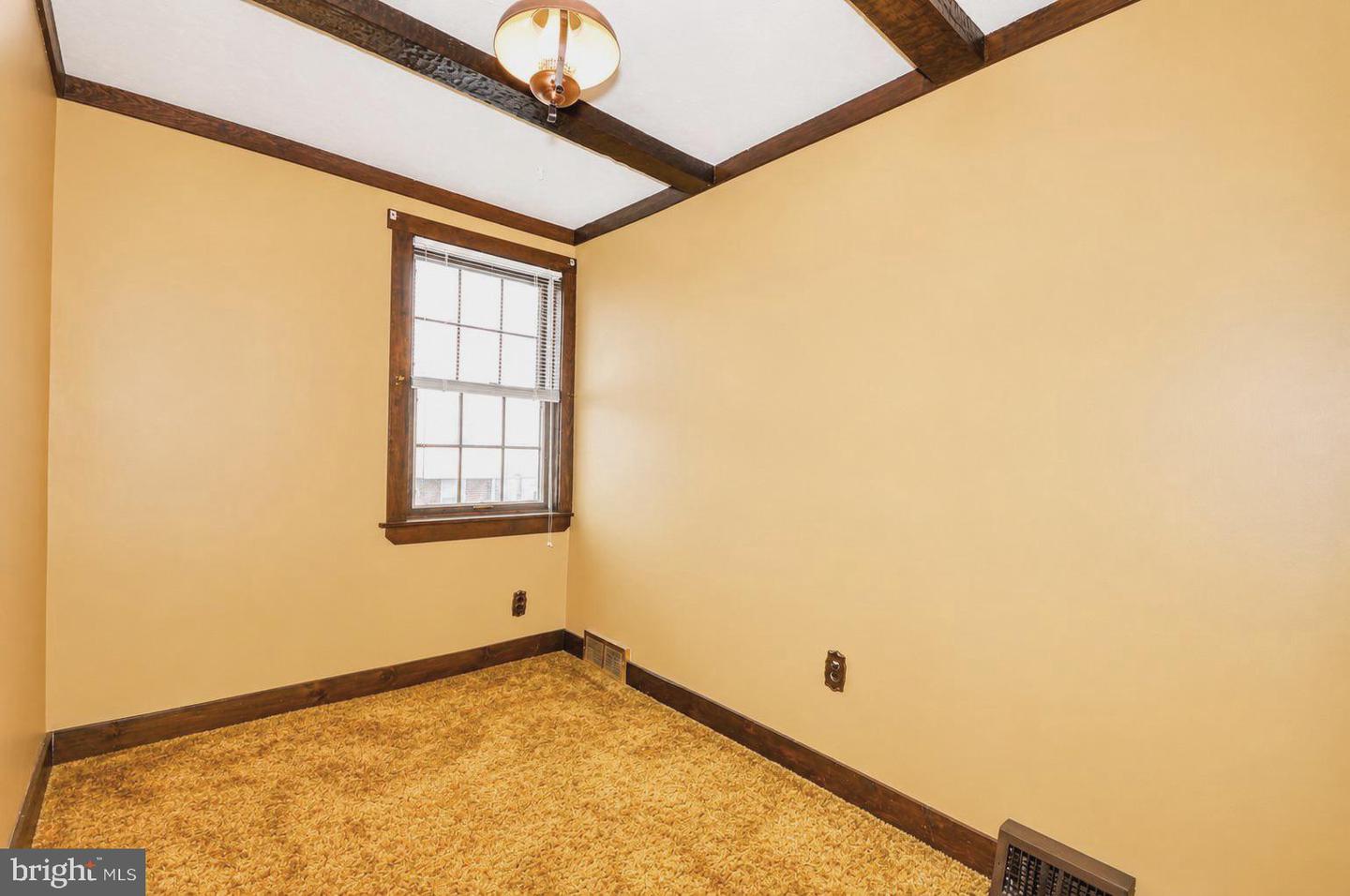 7158 Walker St Property Photo 22