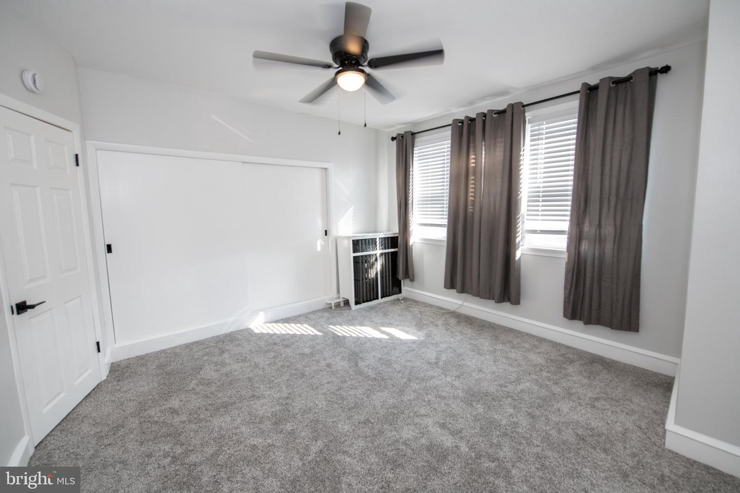 4728 Sheffield Ave Property Photo 17