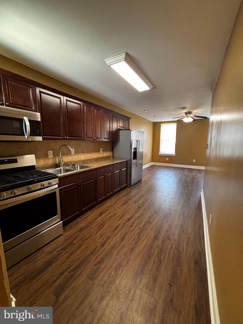 3111 W Montgomery Ave #2 Property Photo 7