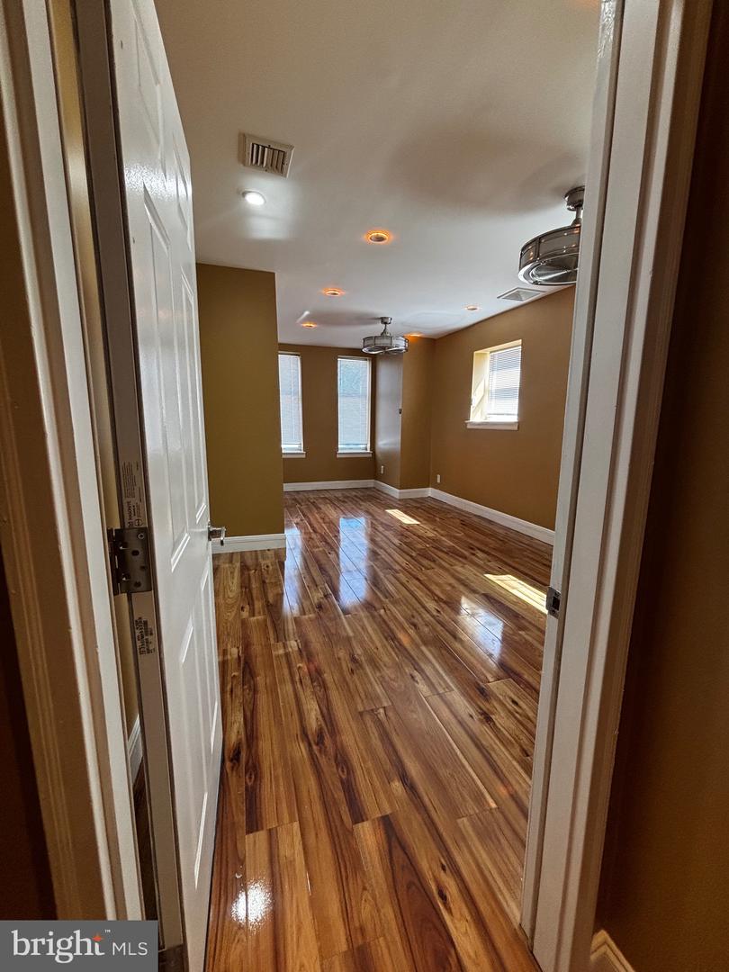 3111 W Montgomery Ave #2 Property Photo 17
