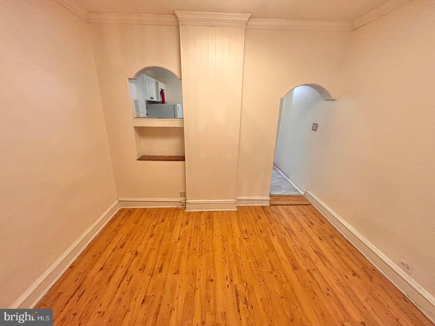 3229 Almond St Property Photo 5
