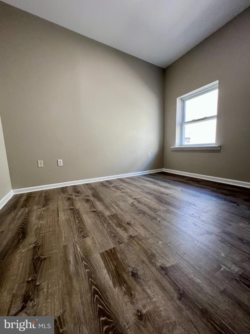 1844-00 W Master St #unit 3 Property Photo 5