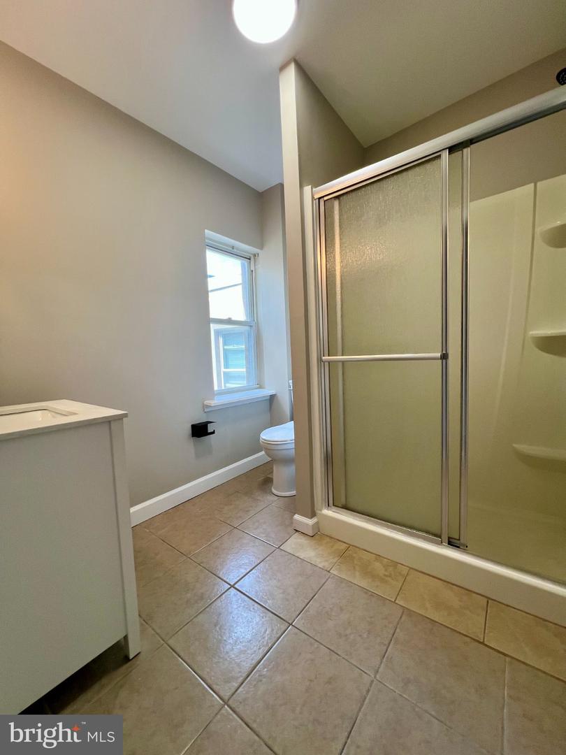 1844-00 W Master St #unit 3 Property Photo 6
