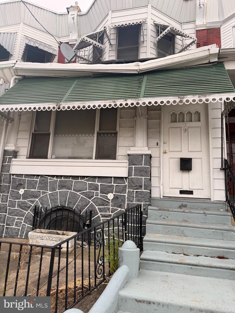 29 N 62nd St Property Photo 1