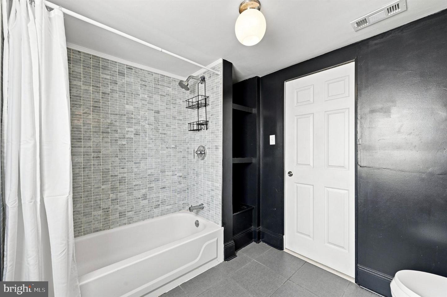113 Titan St Property Photo 15