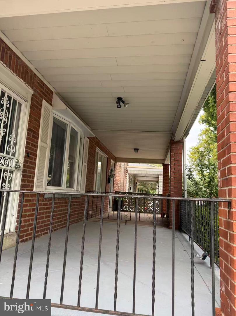 7034 Gillespie St Property Photo 2