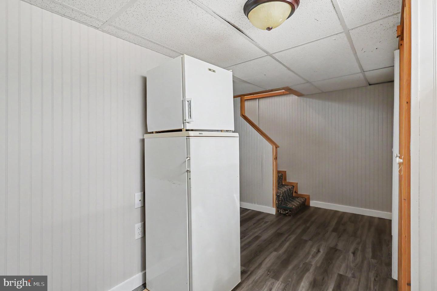 3603 Winona St Property Photo 16