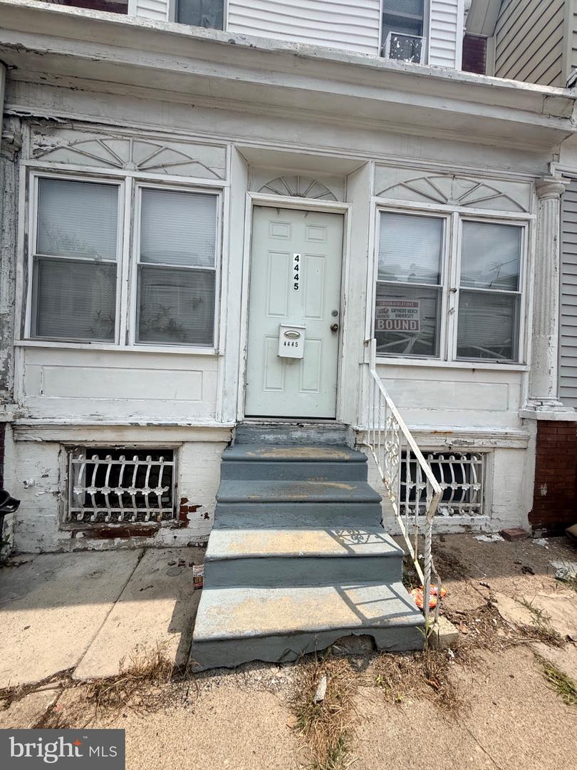 4445 N Marshall St Property Photo 1