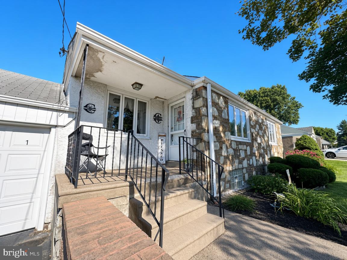 1111 Welsh Rd Property Photo 2
