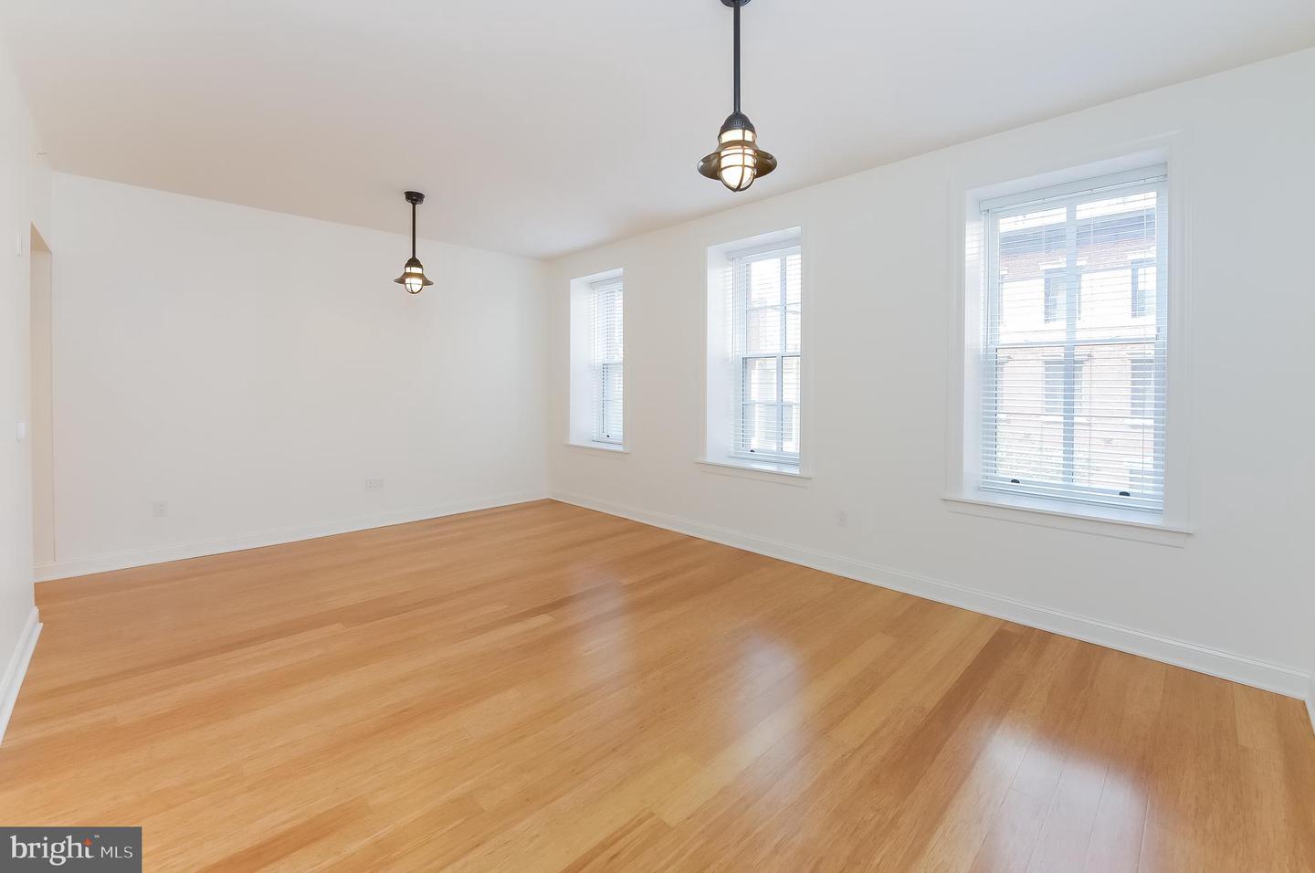 1518 Spruce St #4a Property Photo 9
