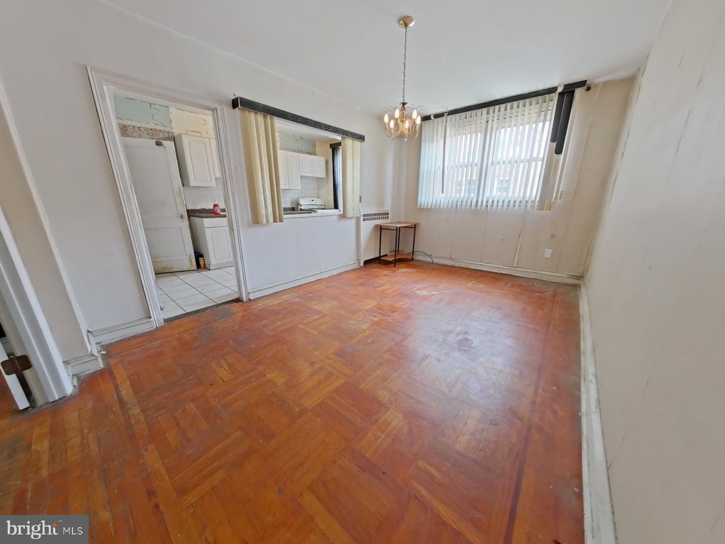 7529 Rugby St Property Photo 3