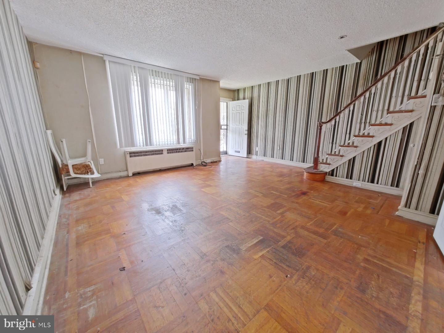 7529 Rugby St Property Photo 8