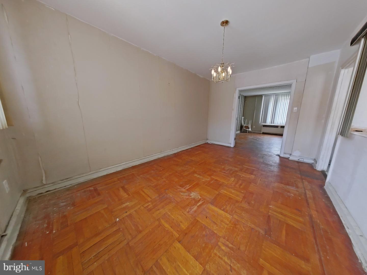 7529 Rugby St Property Photo 9