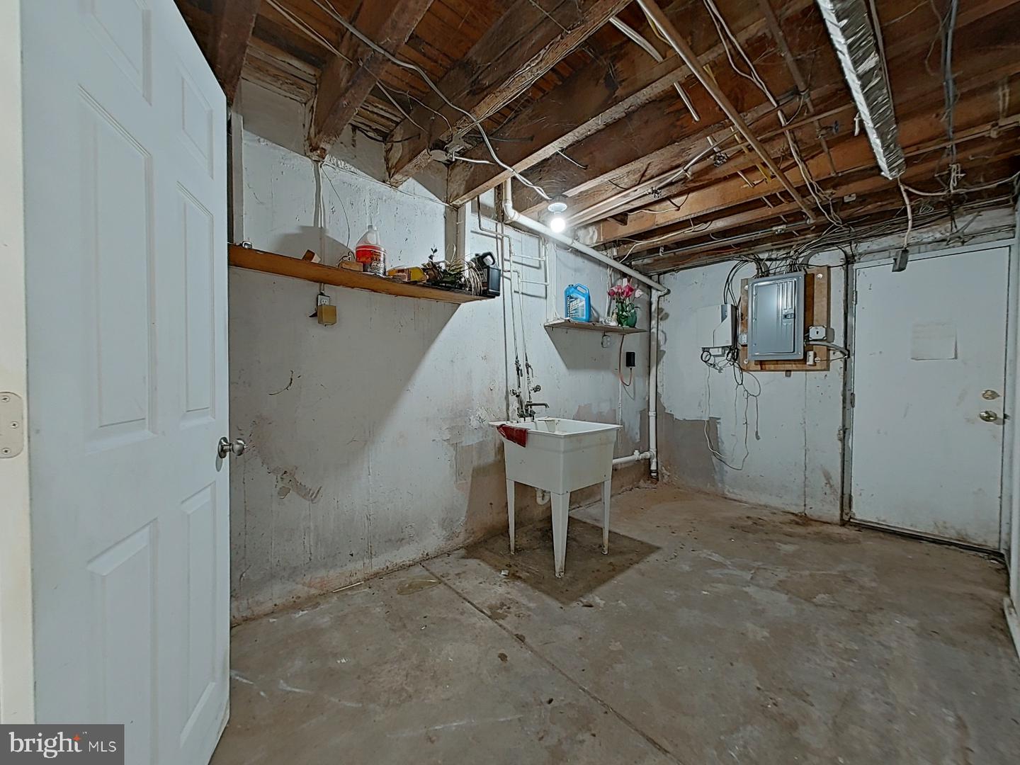 7529 Rugby St Property Photo 17