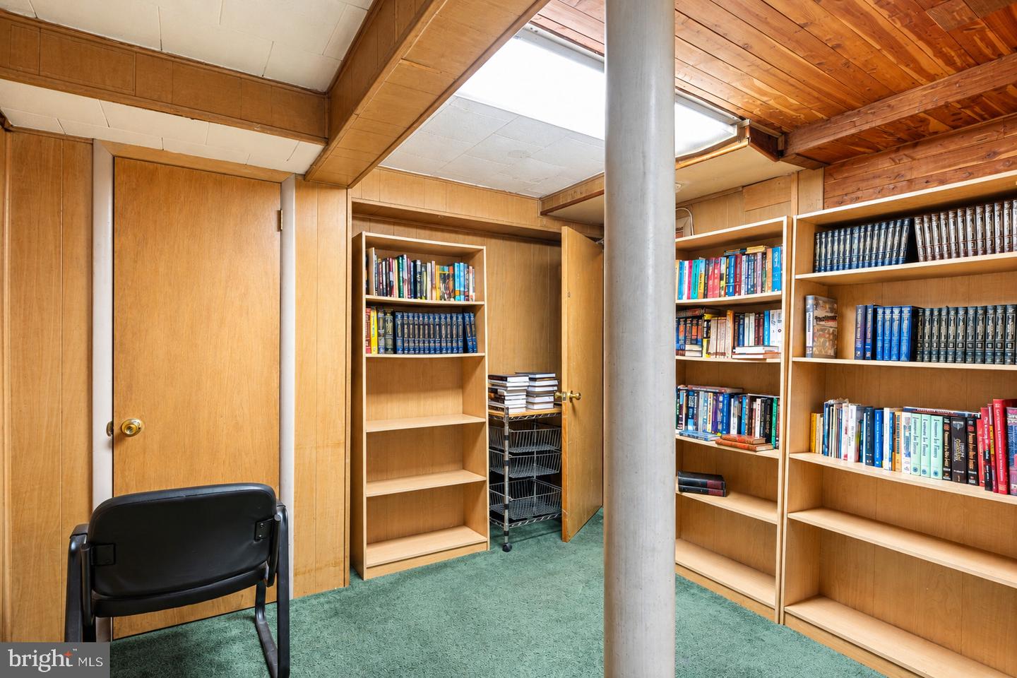 7623 Dorcas St Property Photo 10