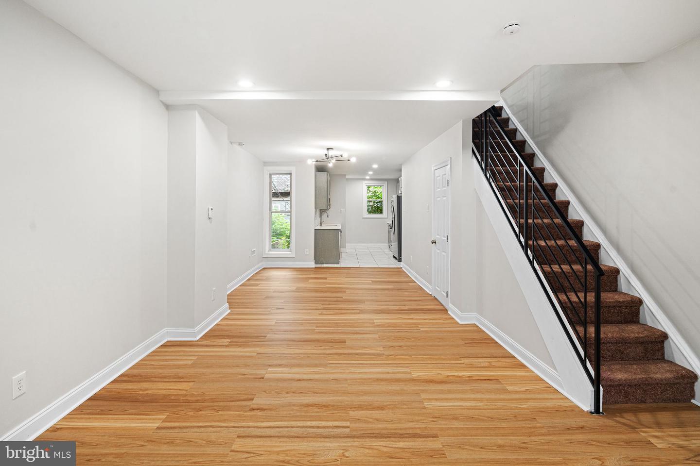 5638 MALCOLM ST Property Photo 1