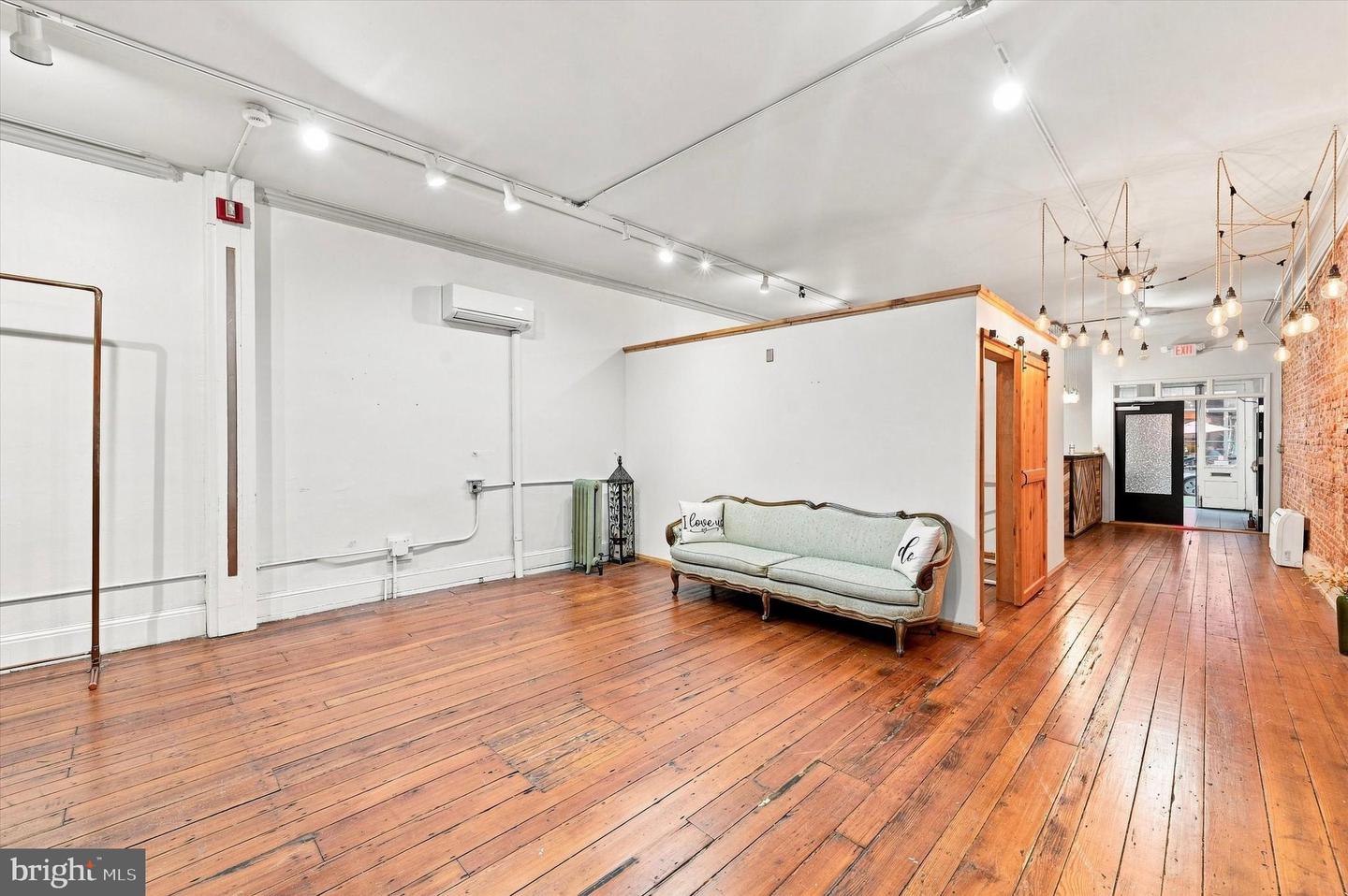 16 S 3rd St #com Property Photo 8