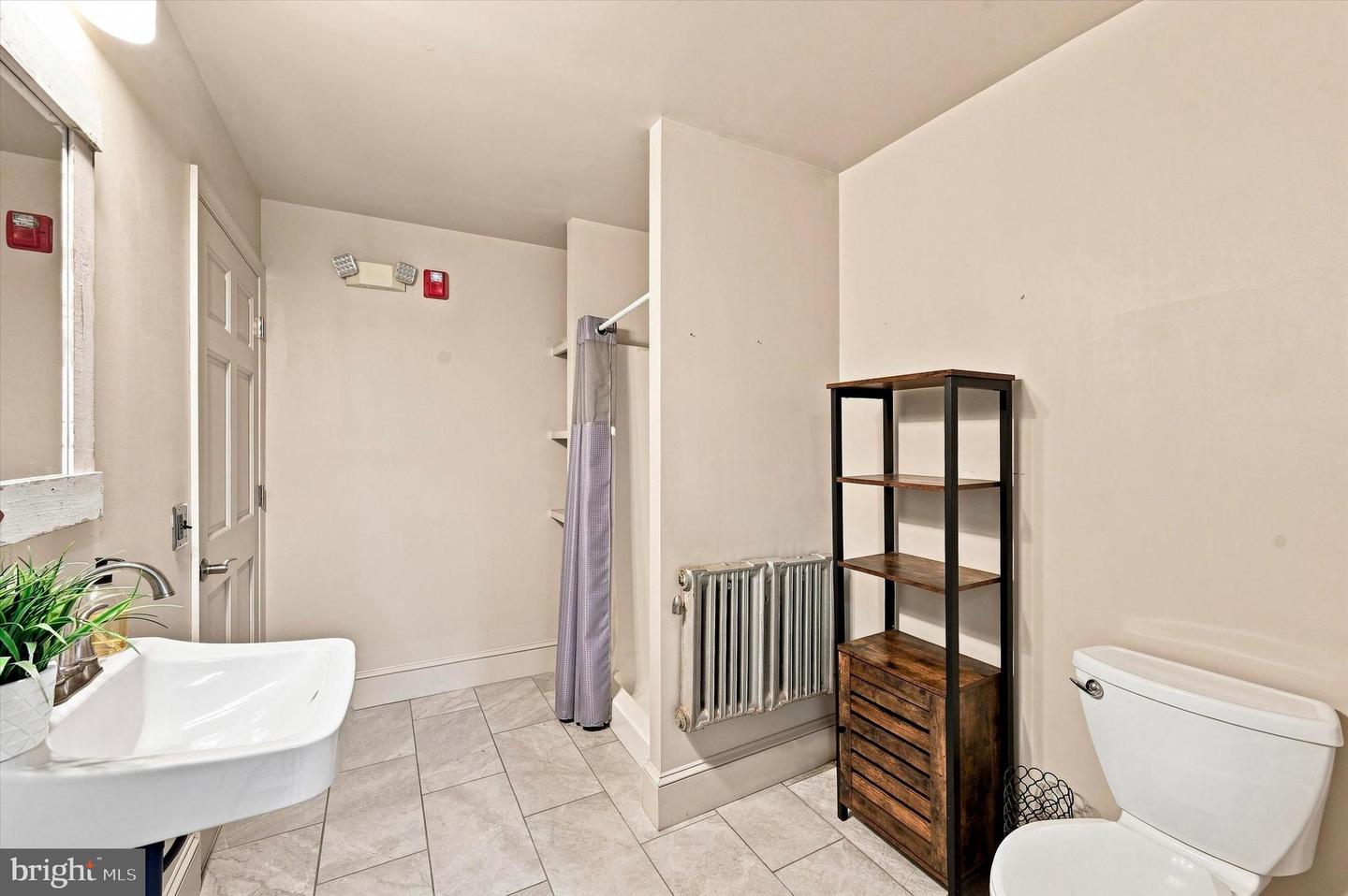 16 S 3rd St #com Property Photo 15