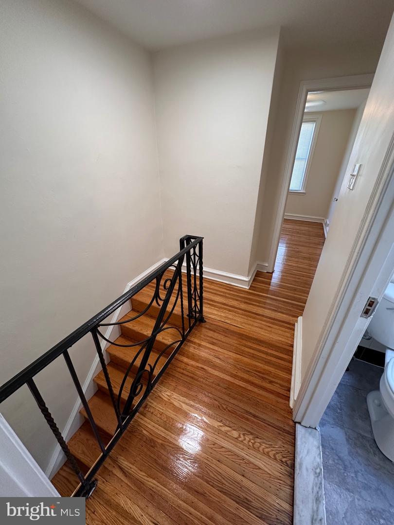 5861 Saul St Property Photo 14