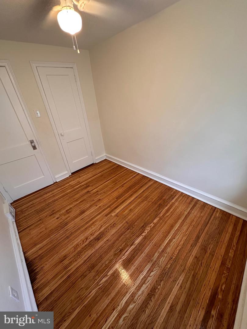 5861 Saul St Property Photo 18