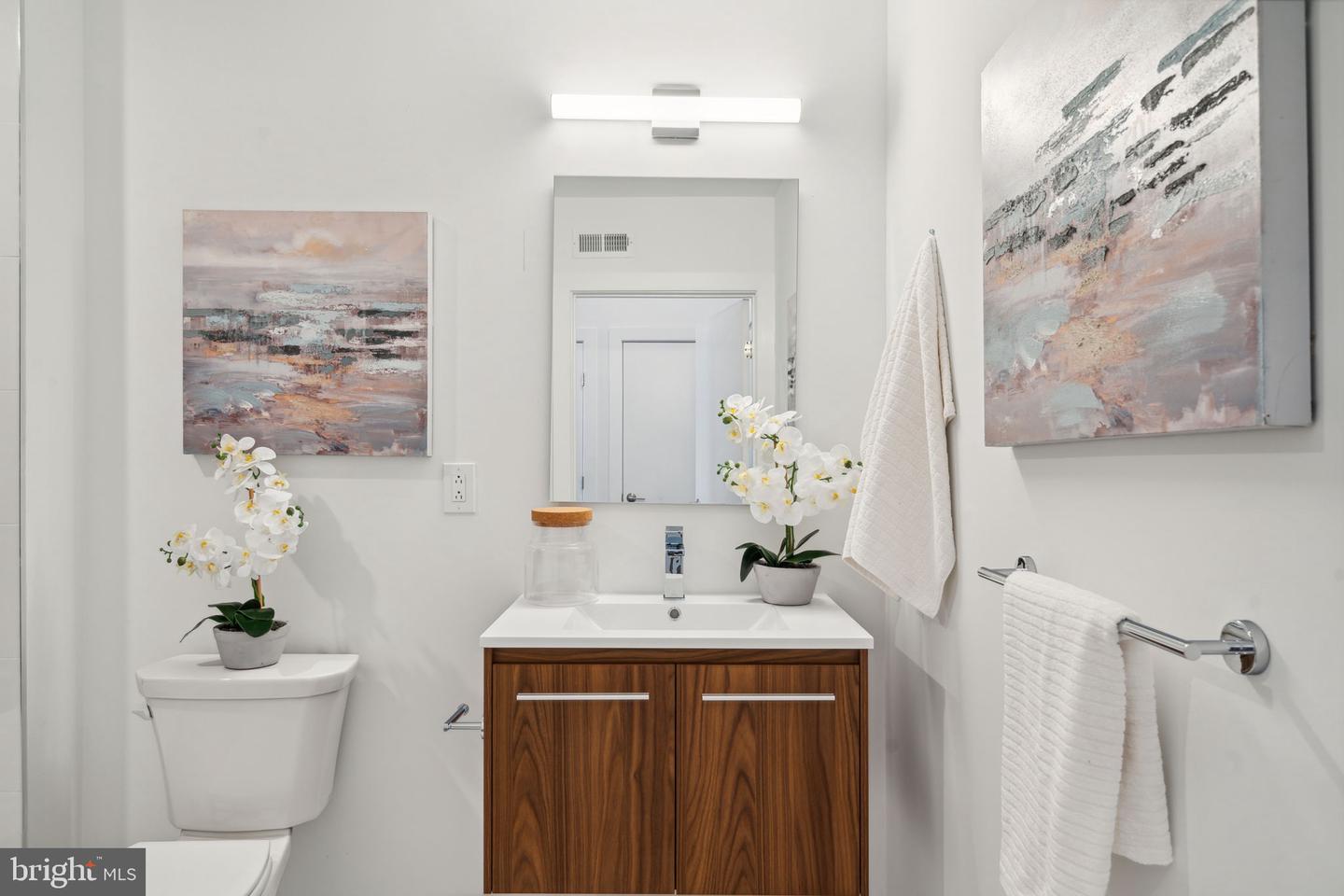 813 N Broad St #unit 203 Property Photo 12