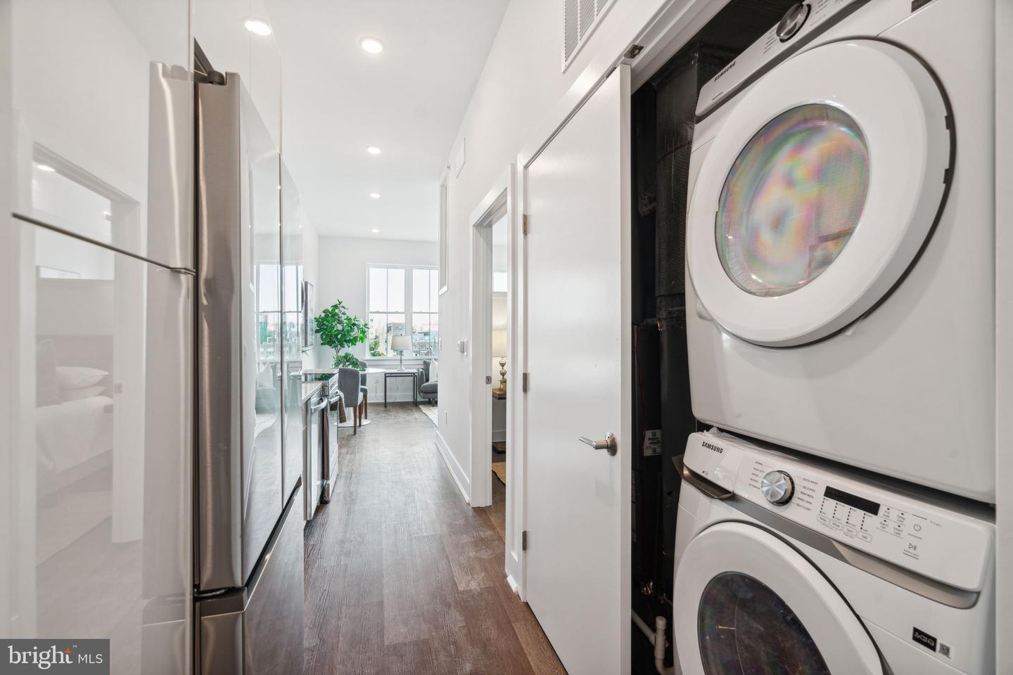 813 N Broad St #unit 203 Property Photo 13
