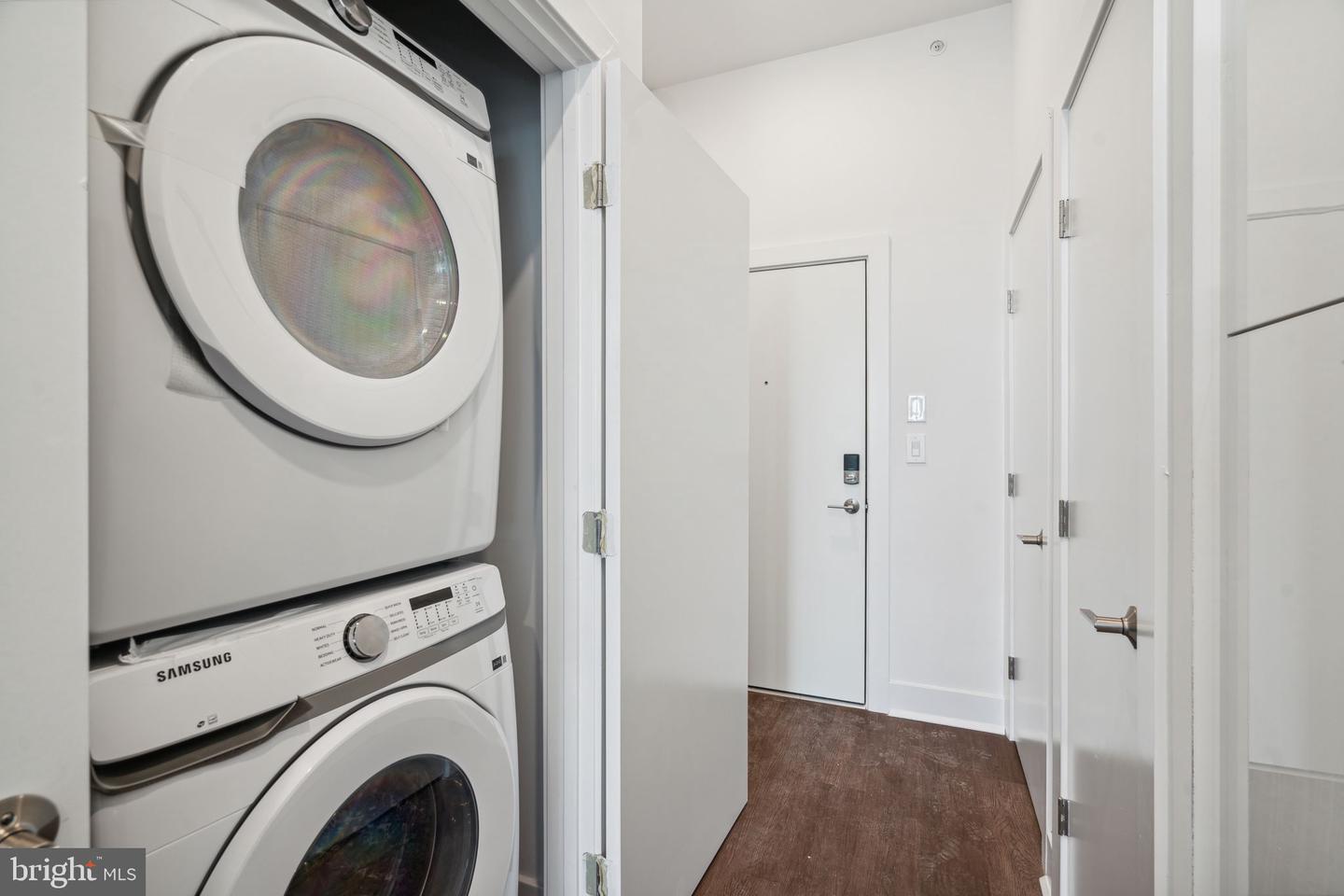 813 N Broad St #unit 203 Property Photo 14