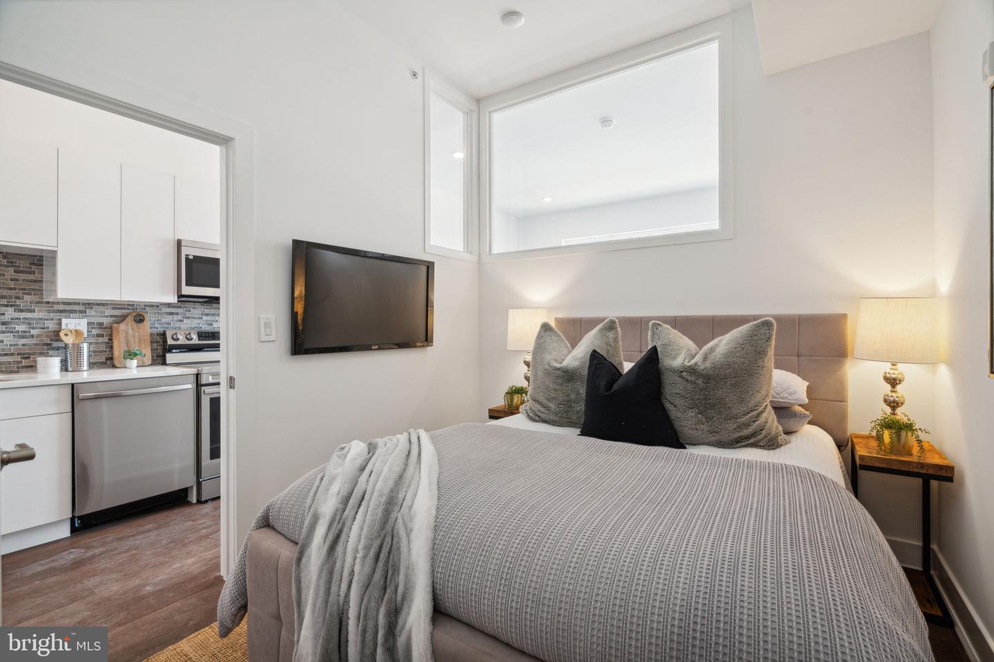 813 N Broad St #unit 203 Property Photo 19