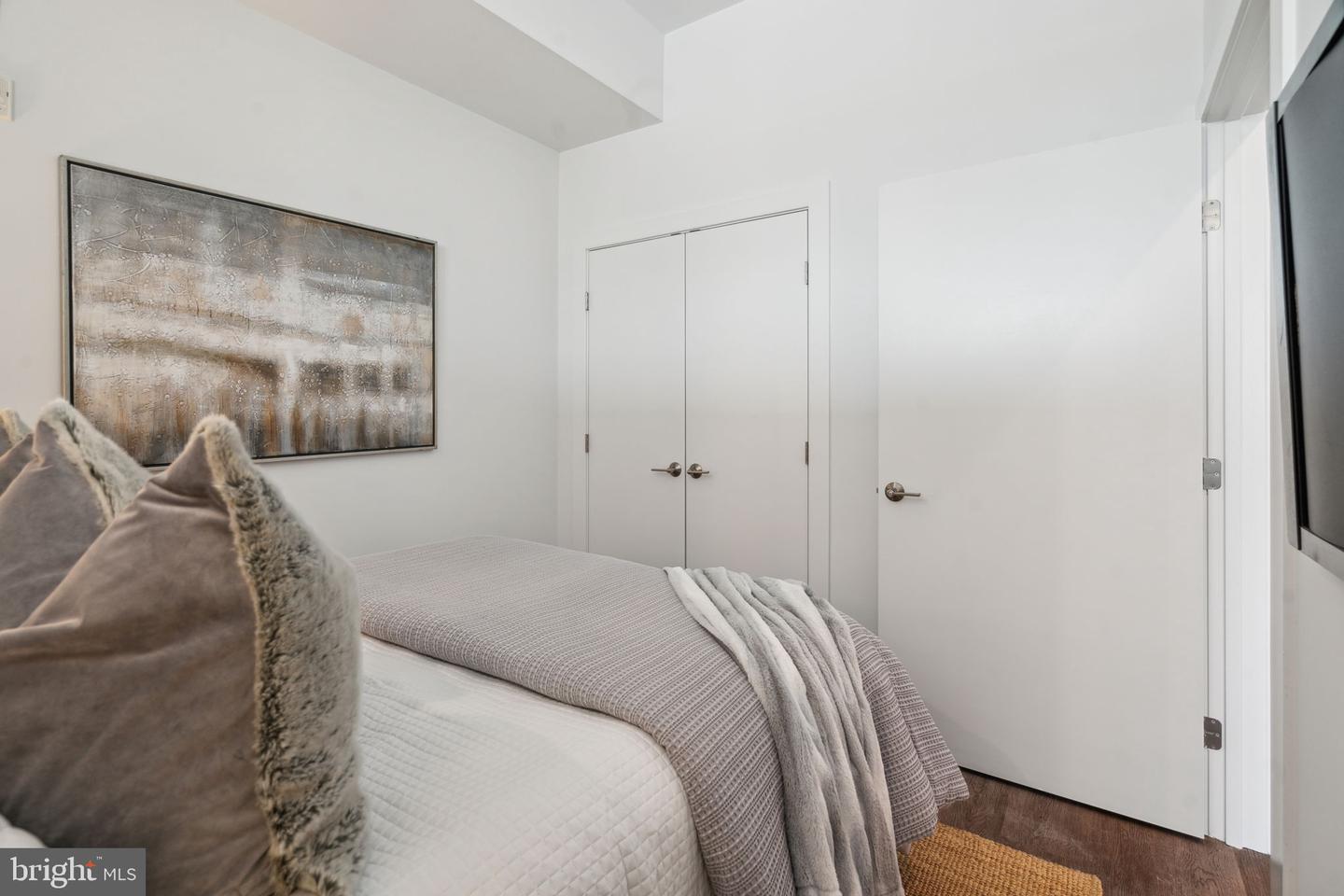 813 N Broad St #unit 203 Property Photo 20