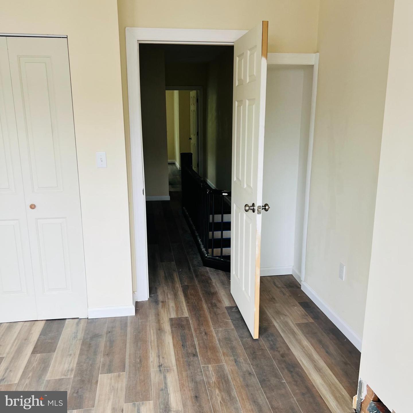 2328 W Harold St Property Photo 7