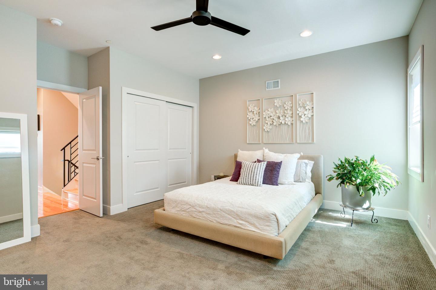 2030 E Arizona St Property Photo 17