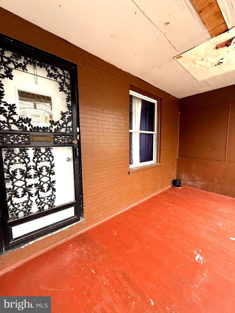 5524 Elliott St Property Photo 4