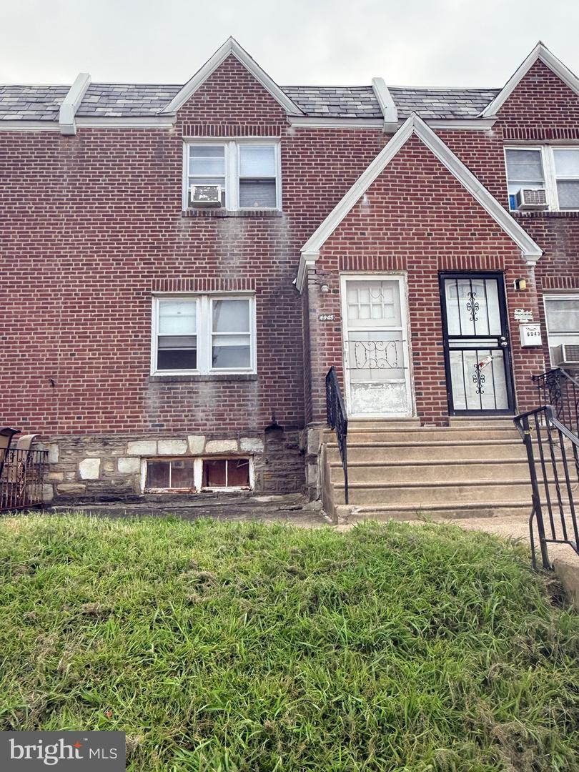 6945 Souder St Property Photo 1