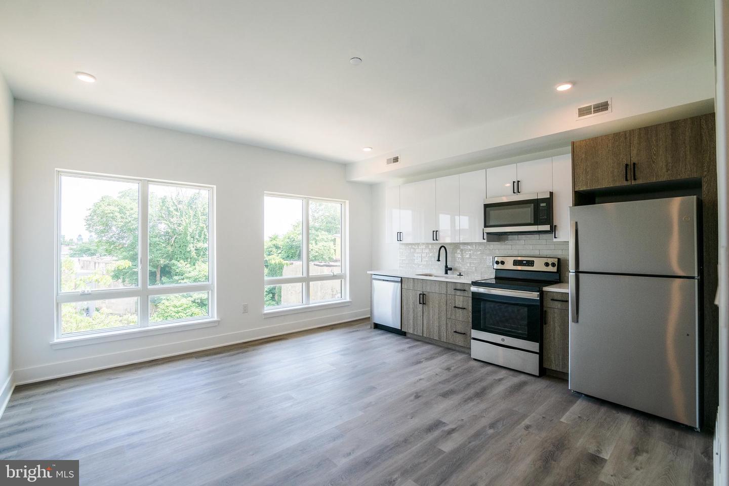1420 Point Breeze Ave #unit 311 Property Photo 4