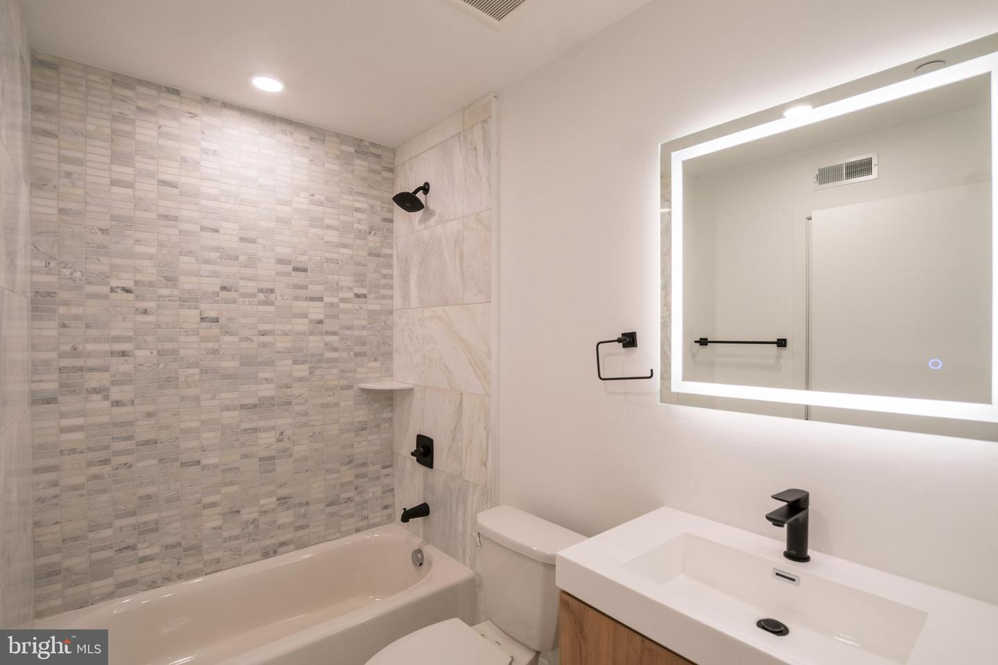 1420 Point Breeze Ave #unit 311 Property Photo 8
