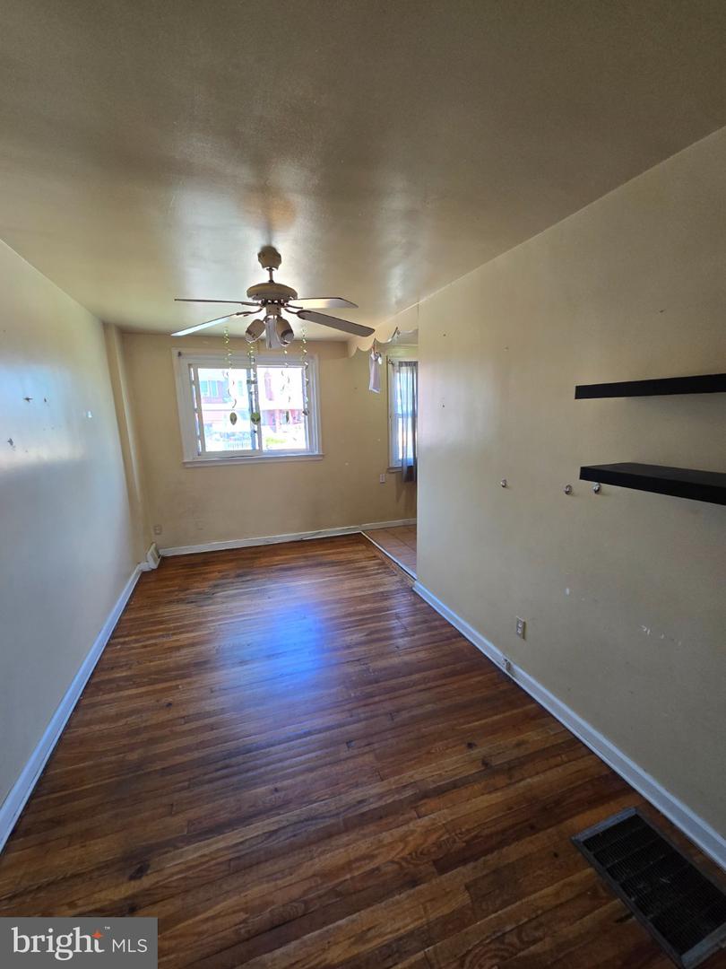 4518 Whitaker Ave Property Photo 6