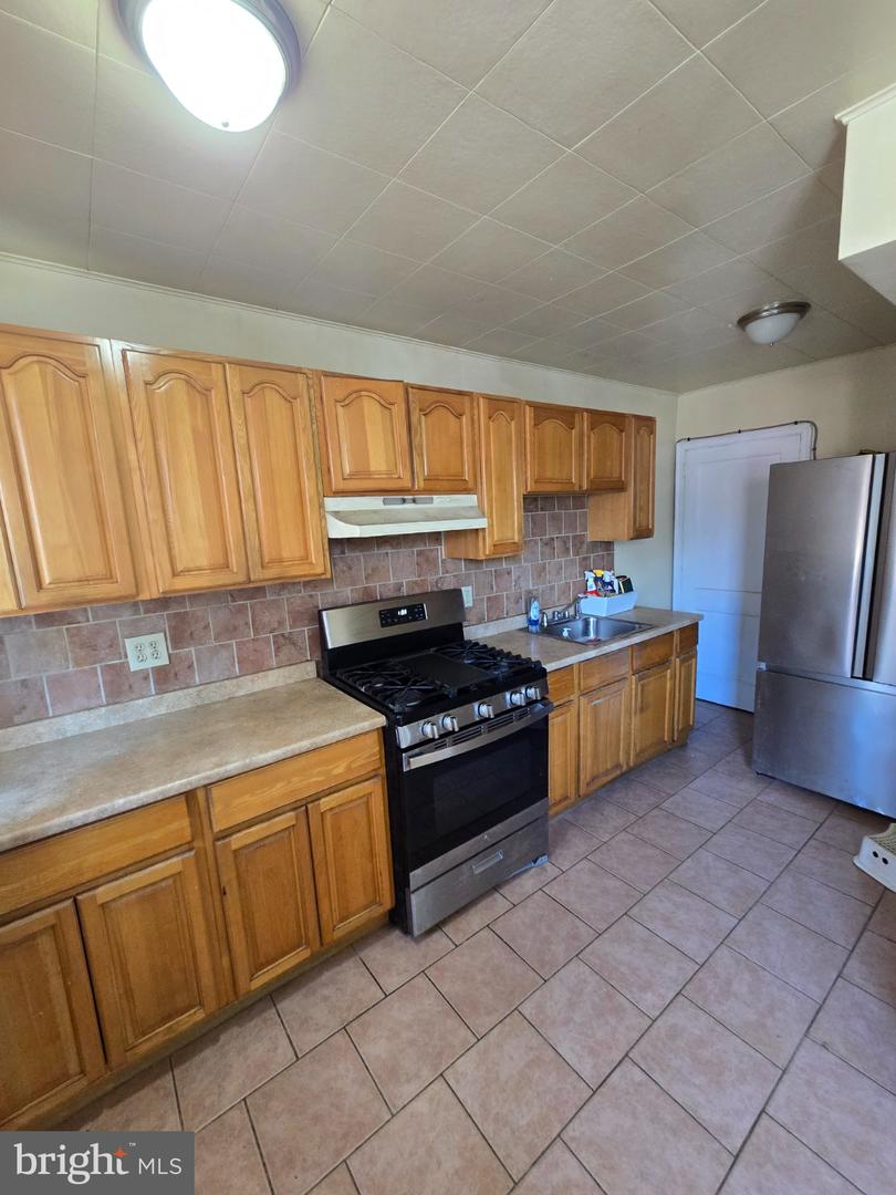 4518 Whitaker Ave Property Photo 7
